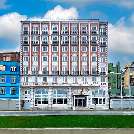 Askoc & Hotel 3*