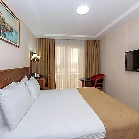 Askoc & Hotel 3*