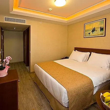 Askoc & Hotel 3*