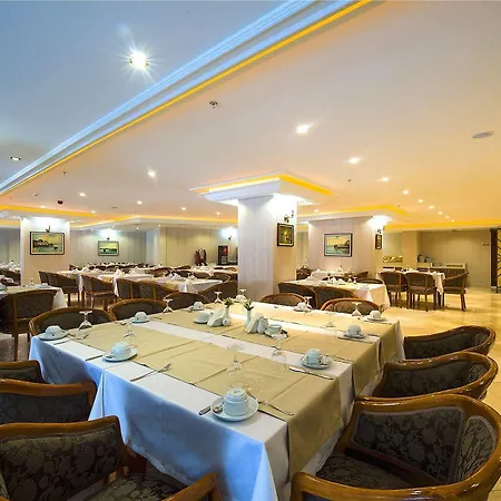 أسكوك فندق 4*